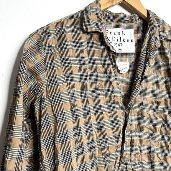 Frank & Eileen Barry Crinkle Black and Tan Long Sleeve Shirt Women Size XS - Picture 3 of 6